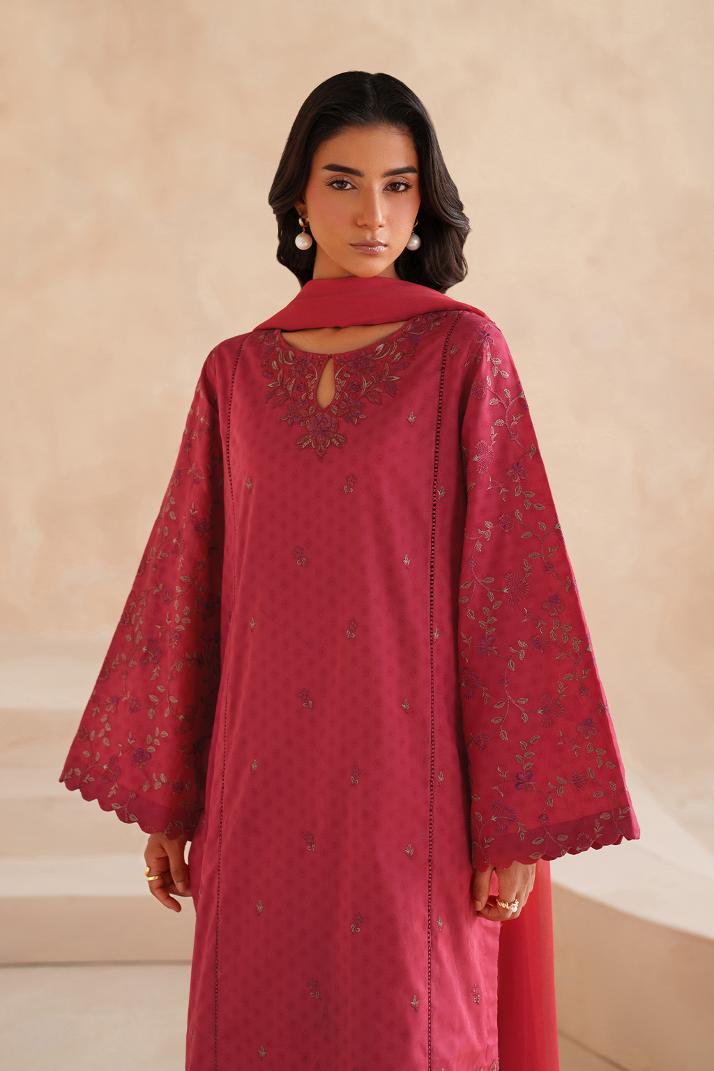 Iznik - Ue-596 Embroidered Lawn