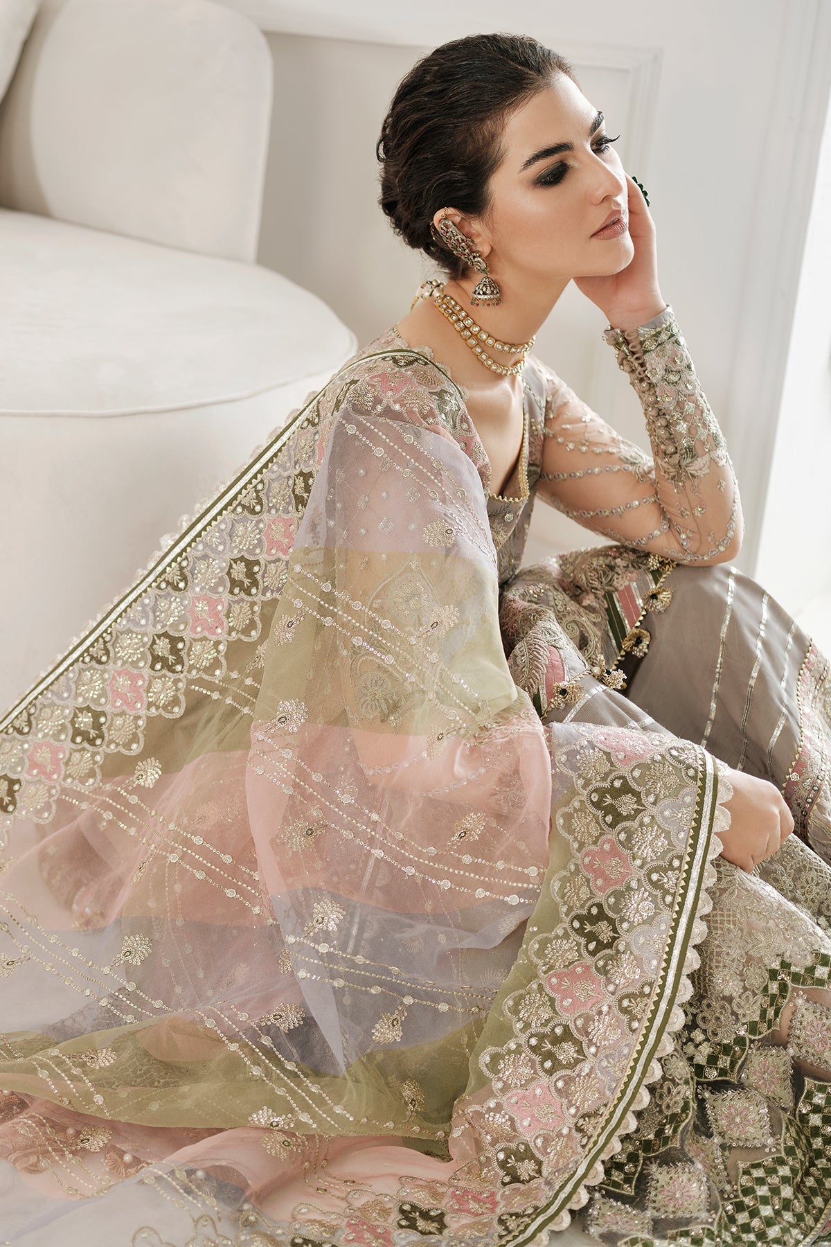 Baroque - Embroidered Net Ch10-08 Stitched