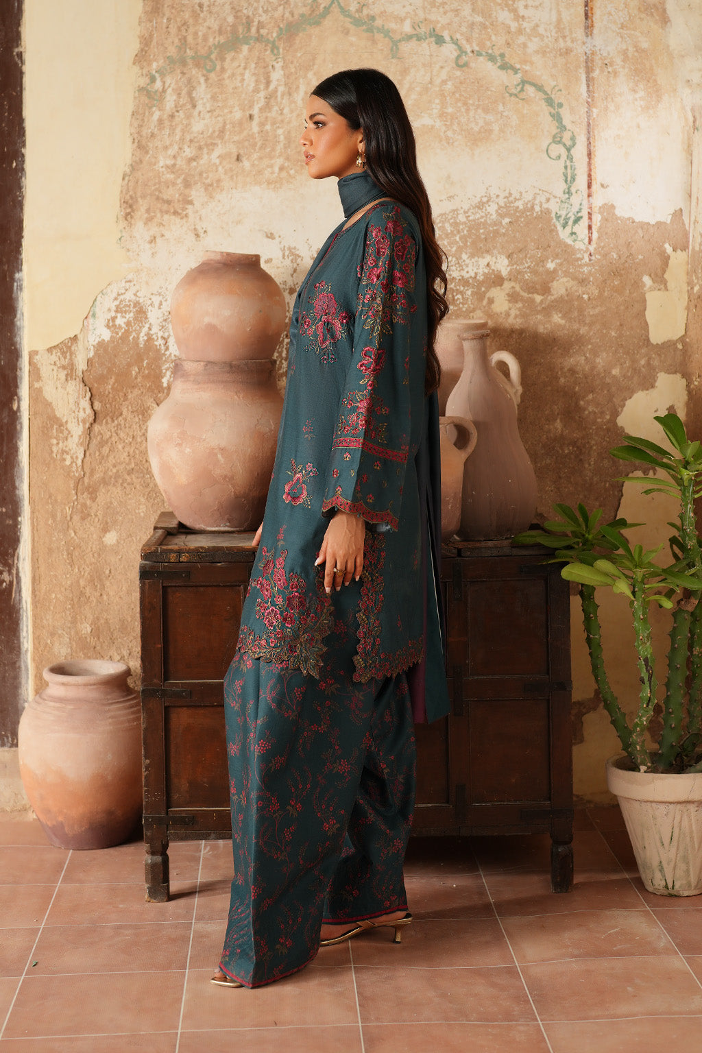 Iznik - Ipf-01 Embroidered Printed Linen