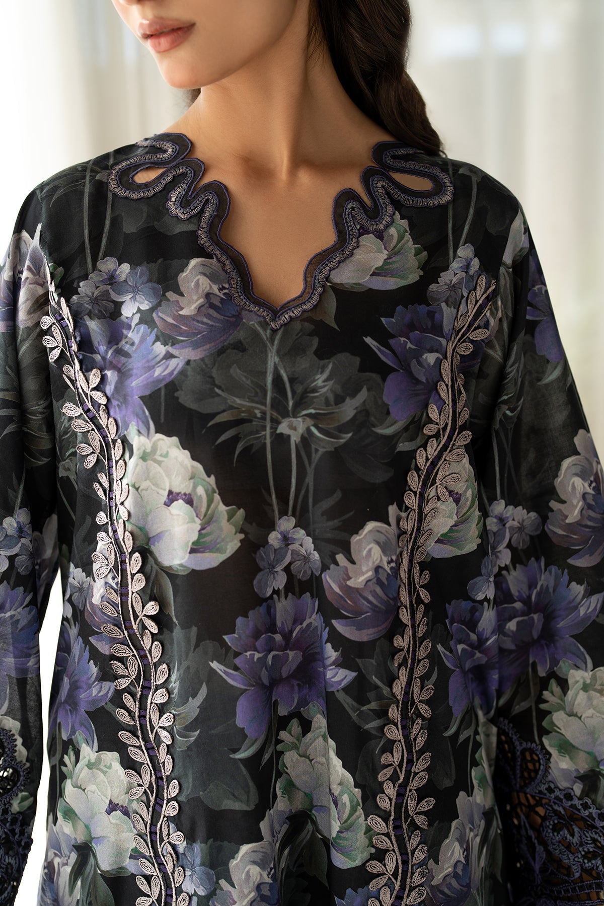 Baroque - Embroidered PRinted Lawn UF-4093