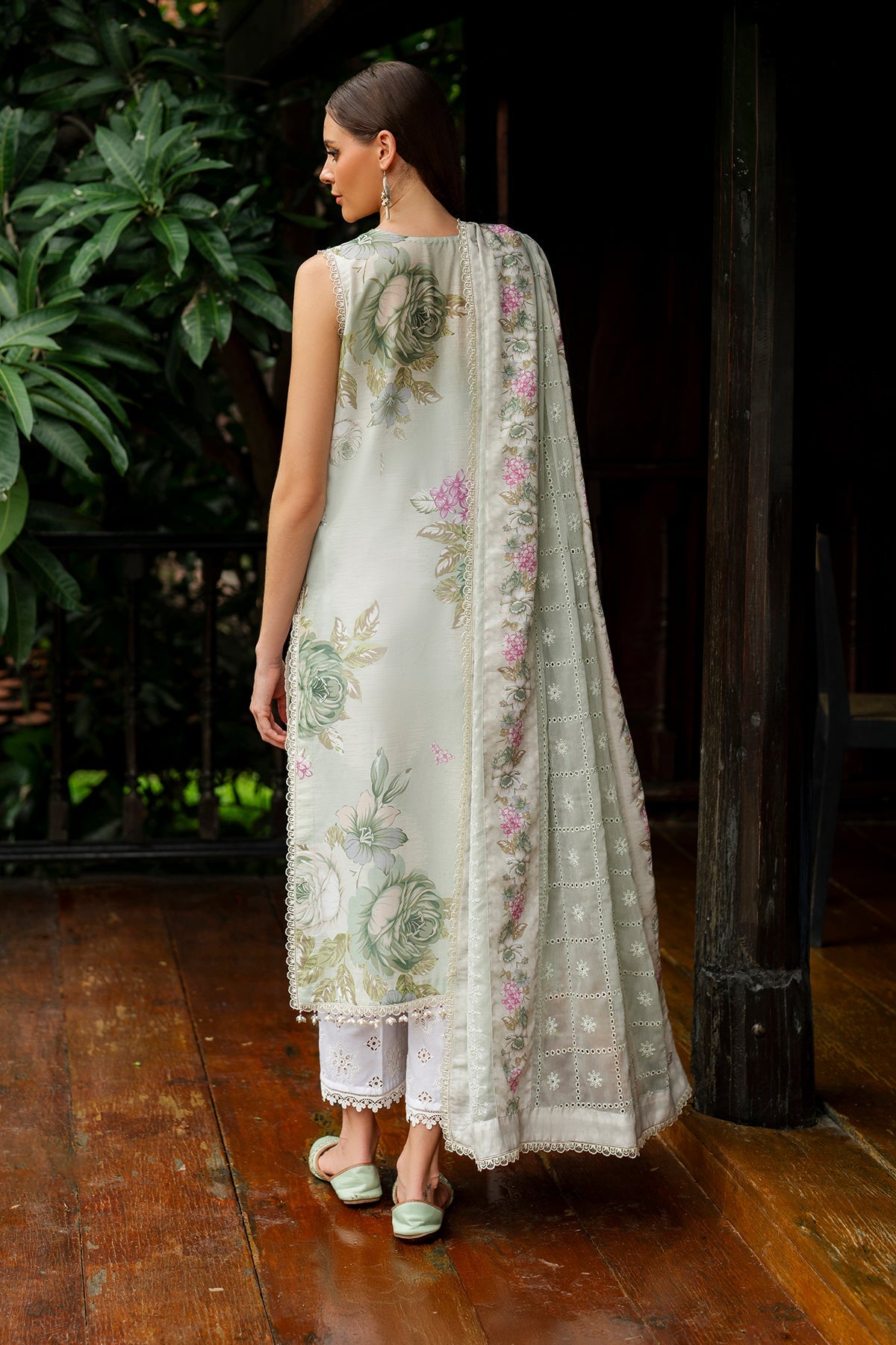 Baroque - Embroidered Lawn UF-4269