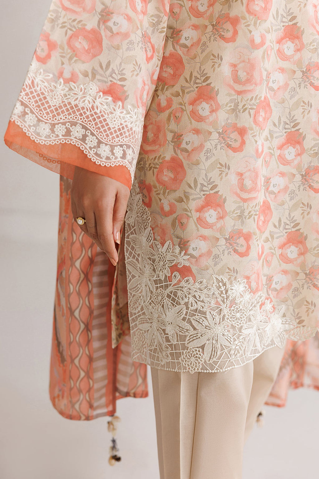 Baroque - Embroidered Lawn UF-4495