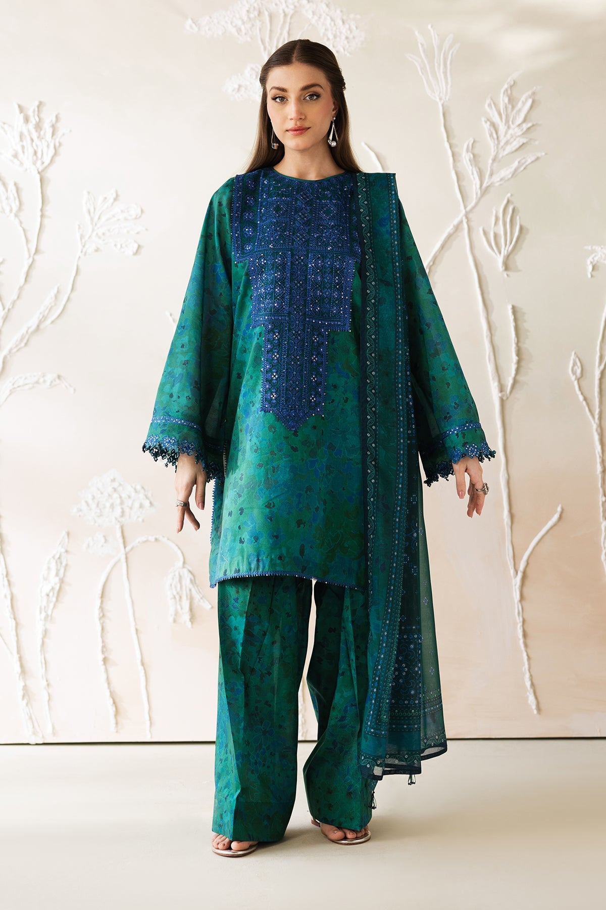 Baroque - Embroidered Lawn UF-4426