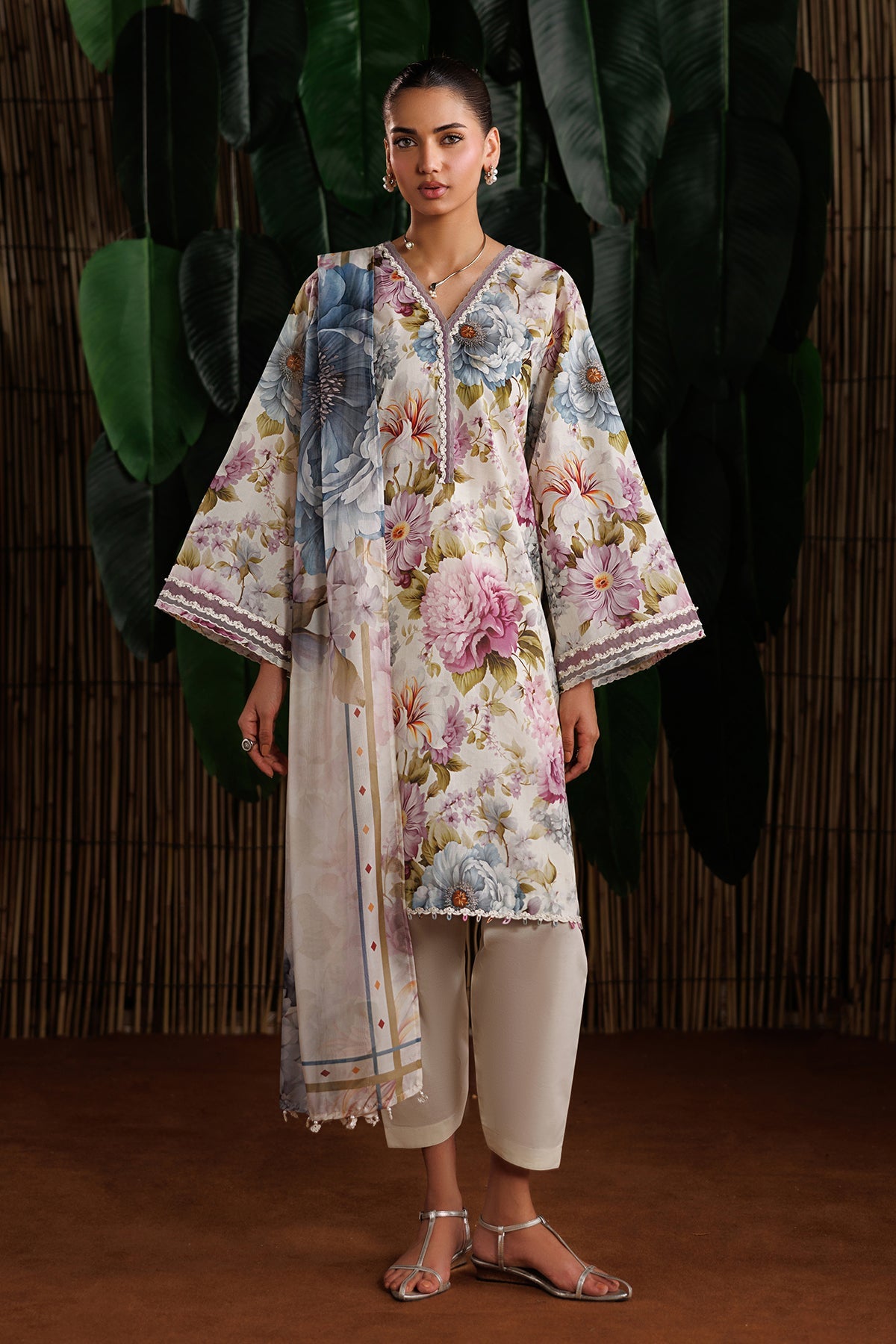 Baroque - Embroidered Lawn UF-4531