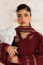Iznik - Ue-682 Embroidered Lawn