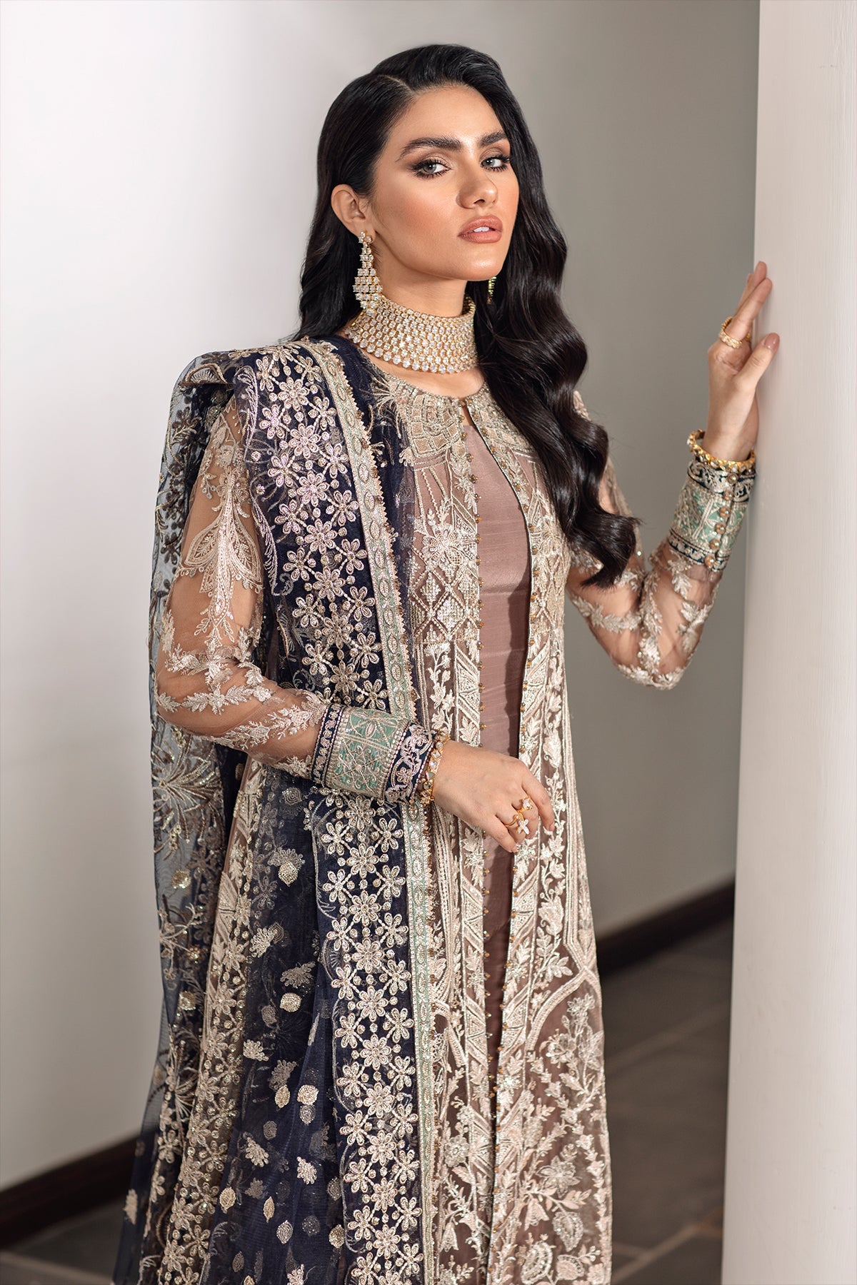 Baroque - Embroidered Net Ch09-07 Stitched