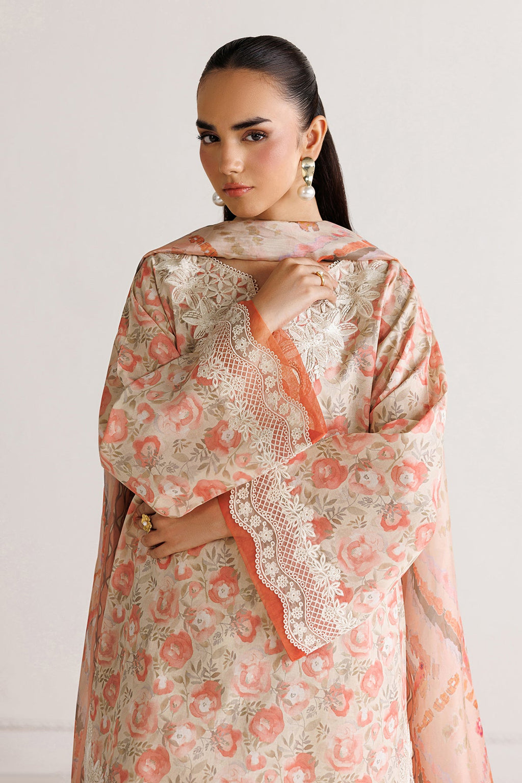Baroque - Embroidered Lawn UF-4495