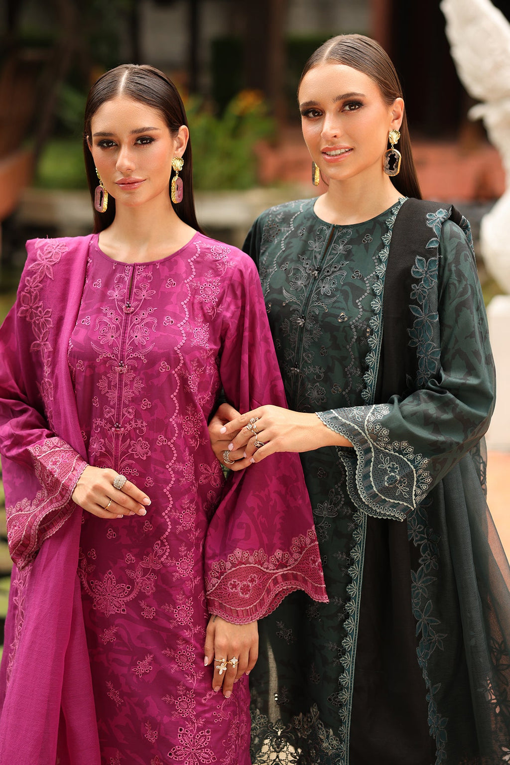 Baroque - Embroidered Lawn UF-4254