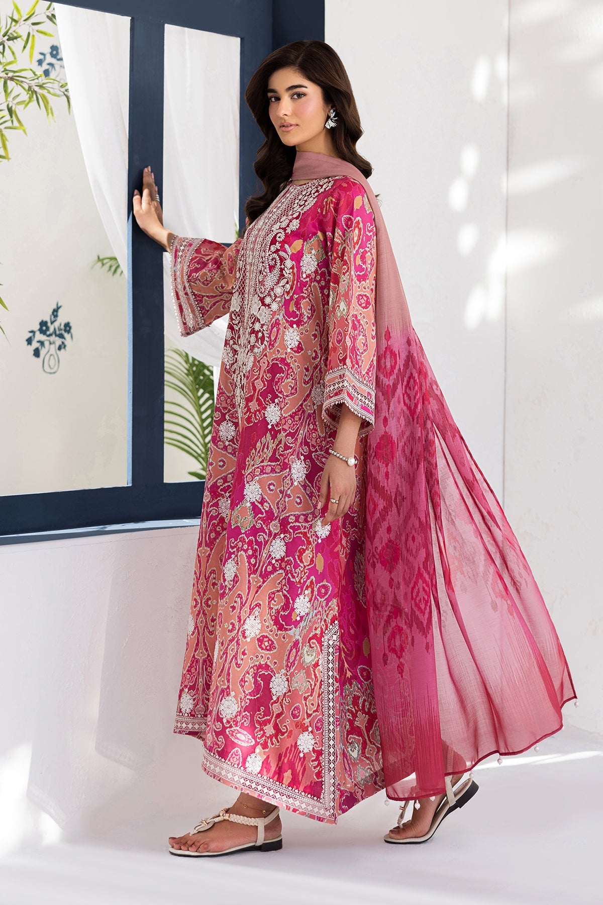 Baroque - Embroidered Lawn UF-4452