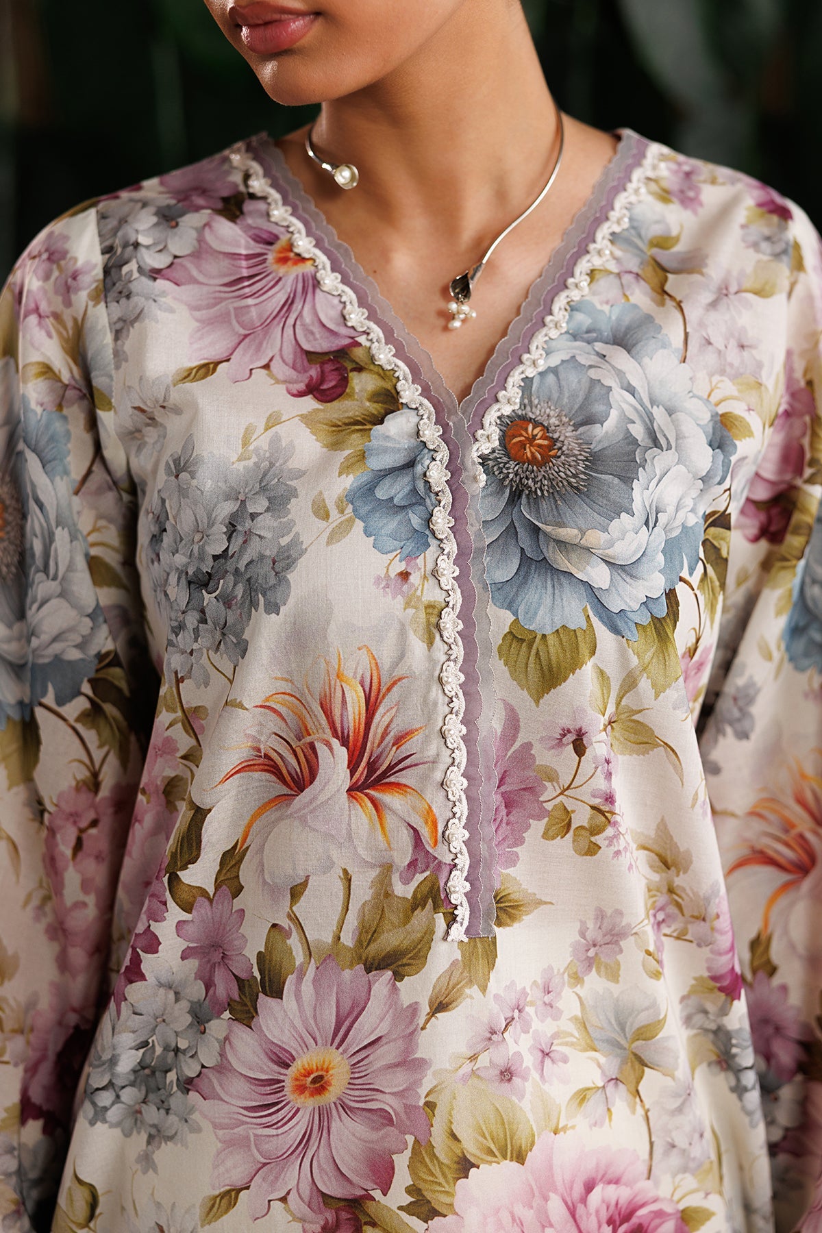 Baroque - Embroidered Lawn UF-4531