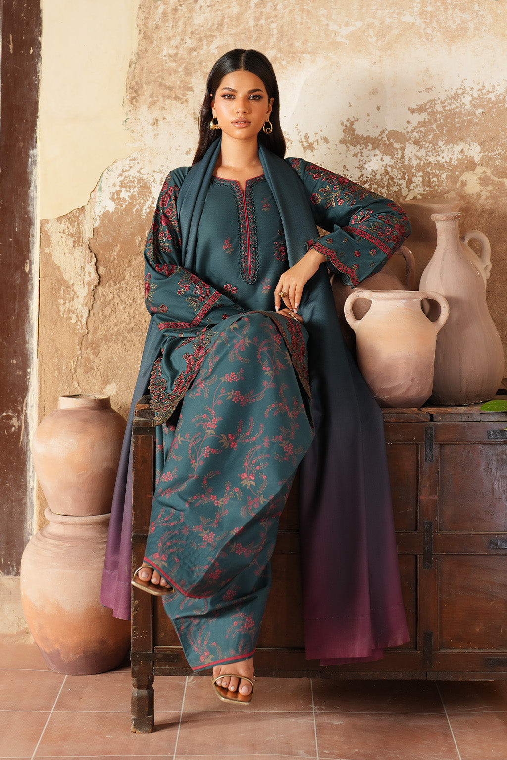 Iznik - Ipf-01 Embroidered Printed Linen