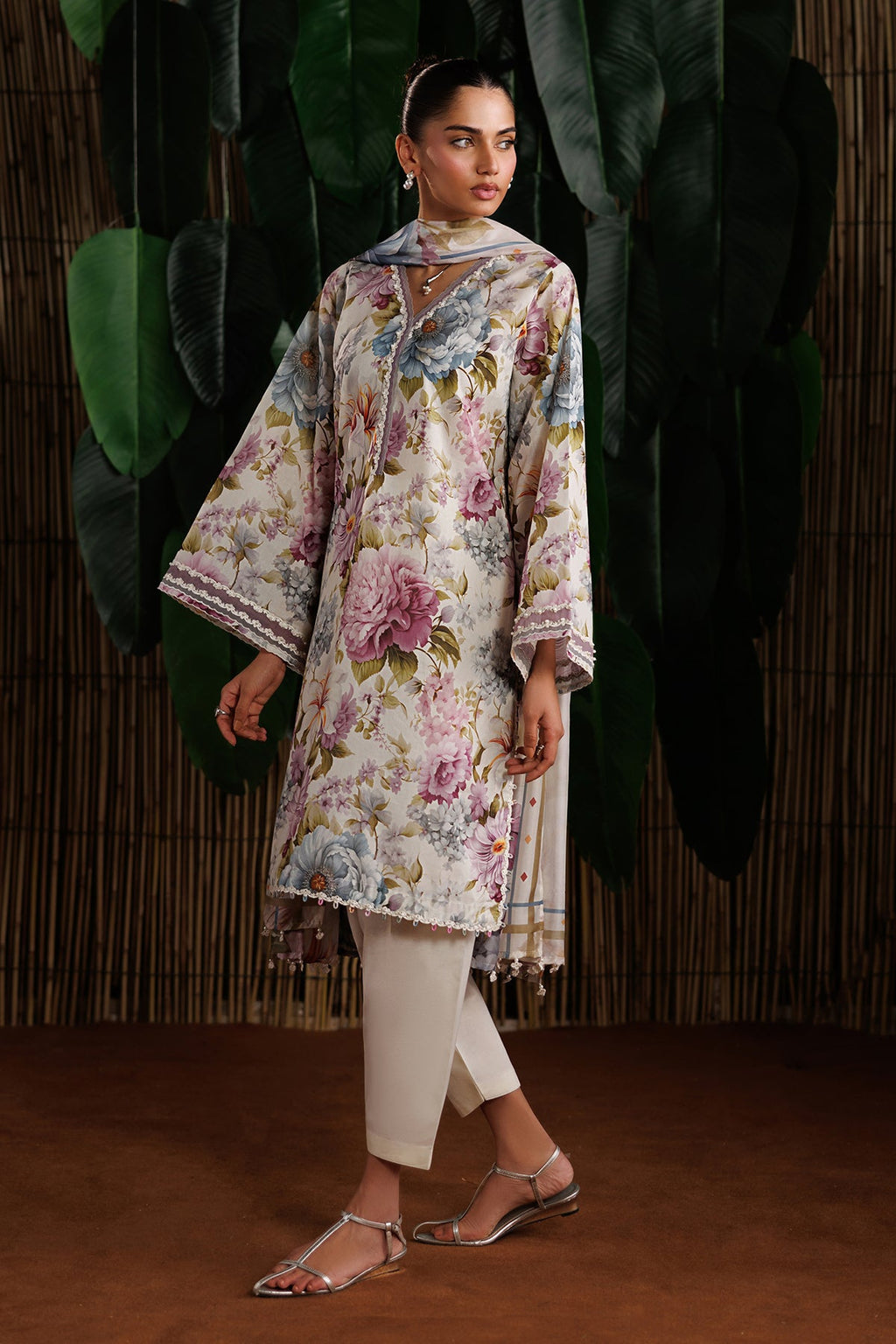 Baroque - Embroidered Lawn UF-4531