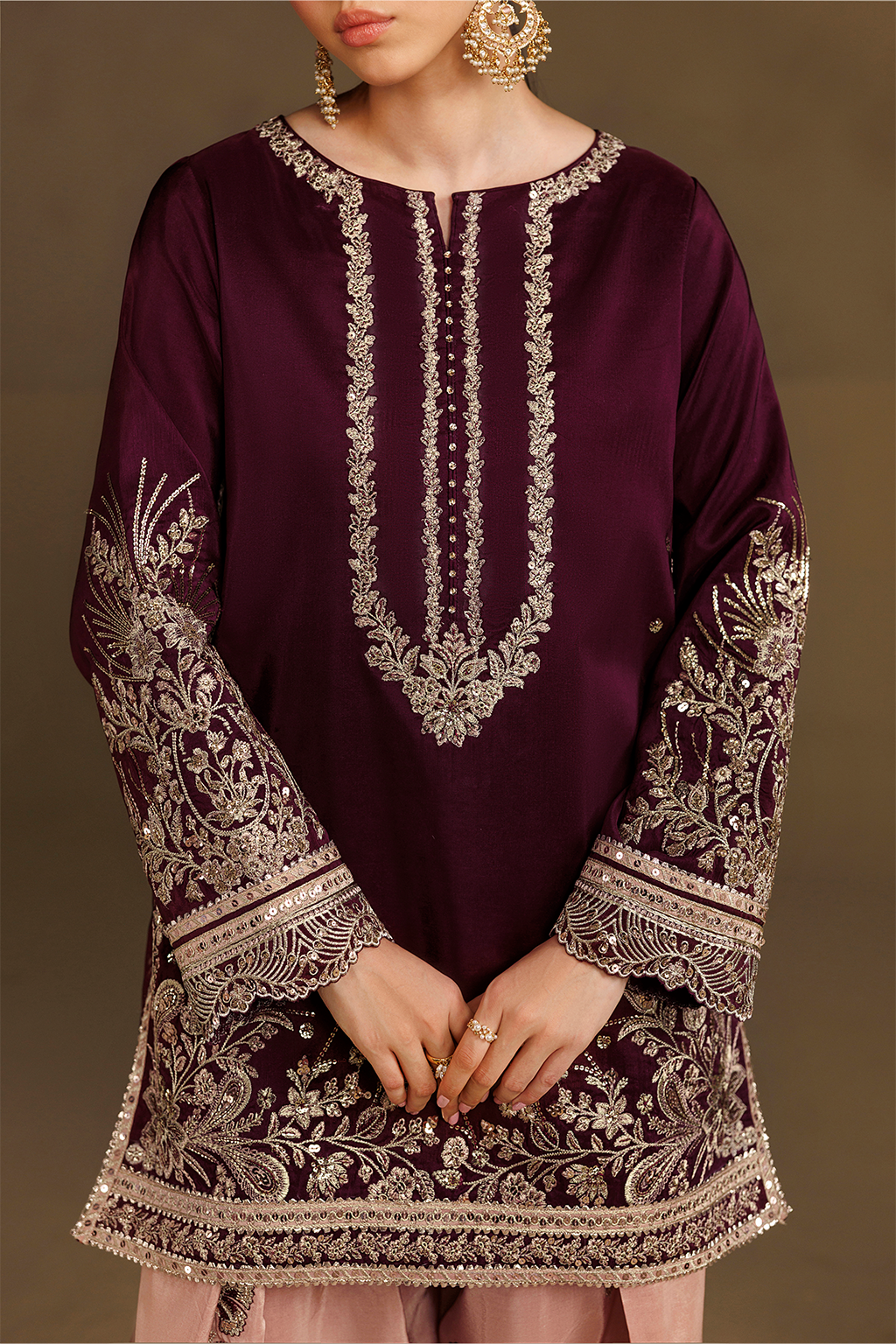 Iznik - Ue-733 Embroidered Ramen Silk