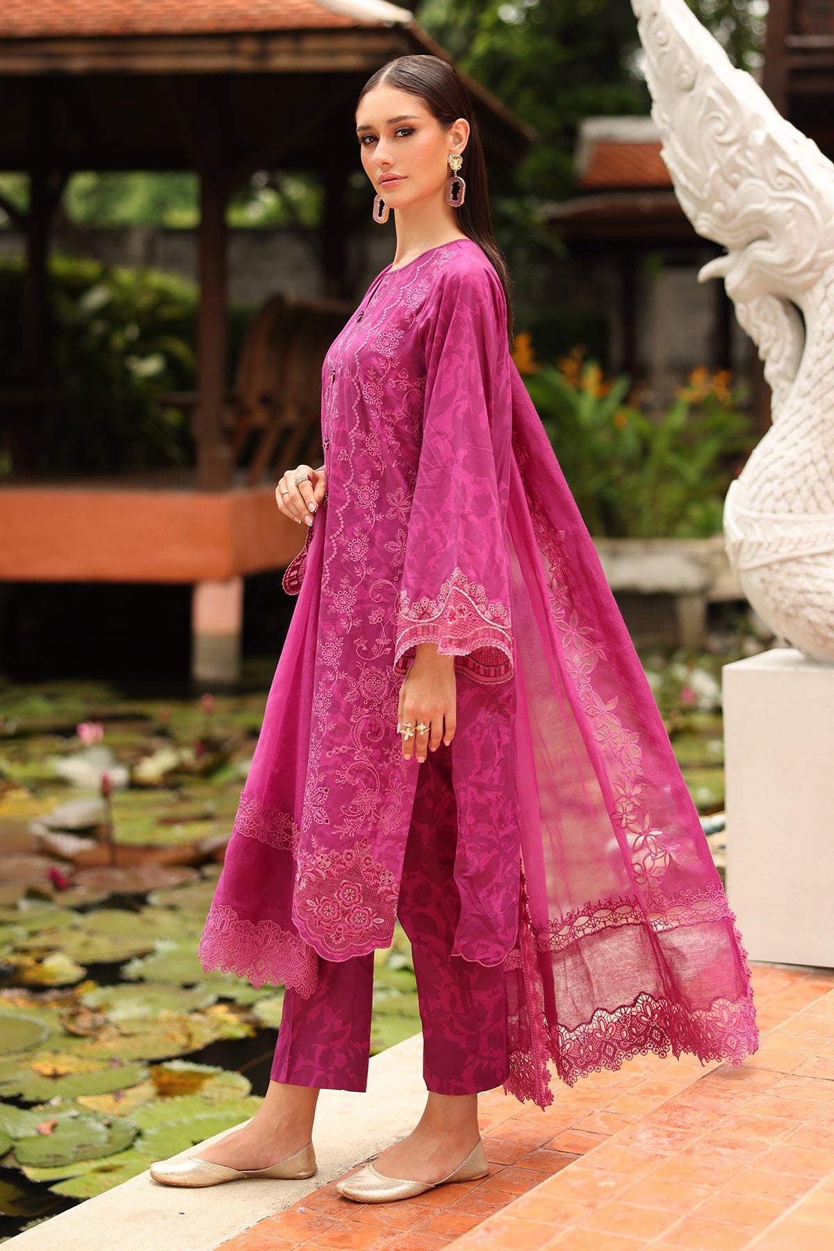 Baroque - Embroidered Lawn UF-4254