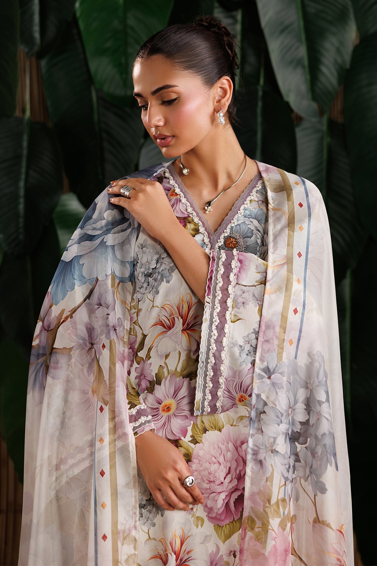 Baroque - Embroidered Lawn UF-4531