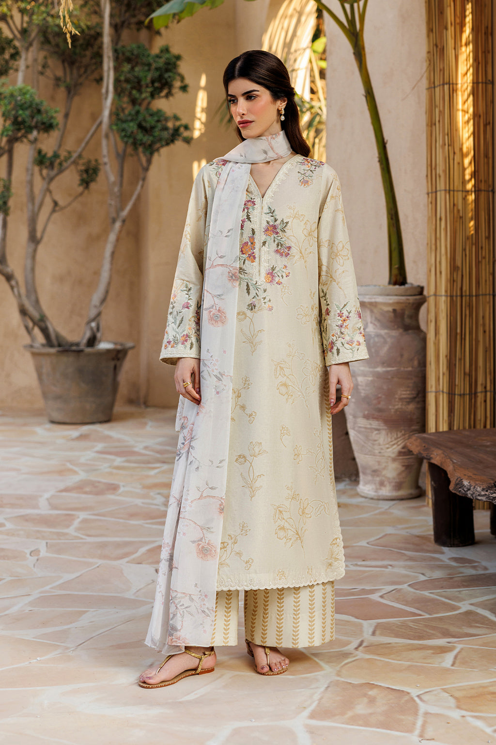 Iznik - Ue-669 Printed Lawn