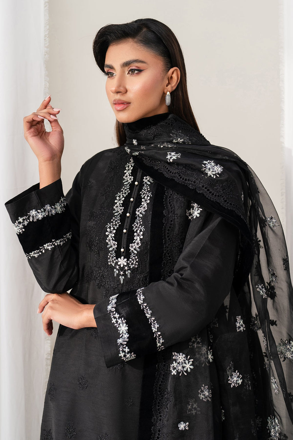 Baroque - Embroidered Raw Silk SF-4137