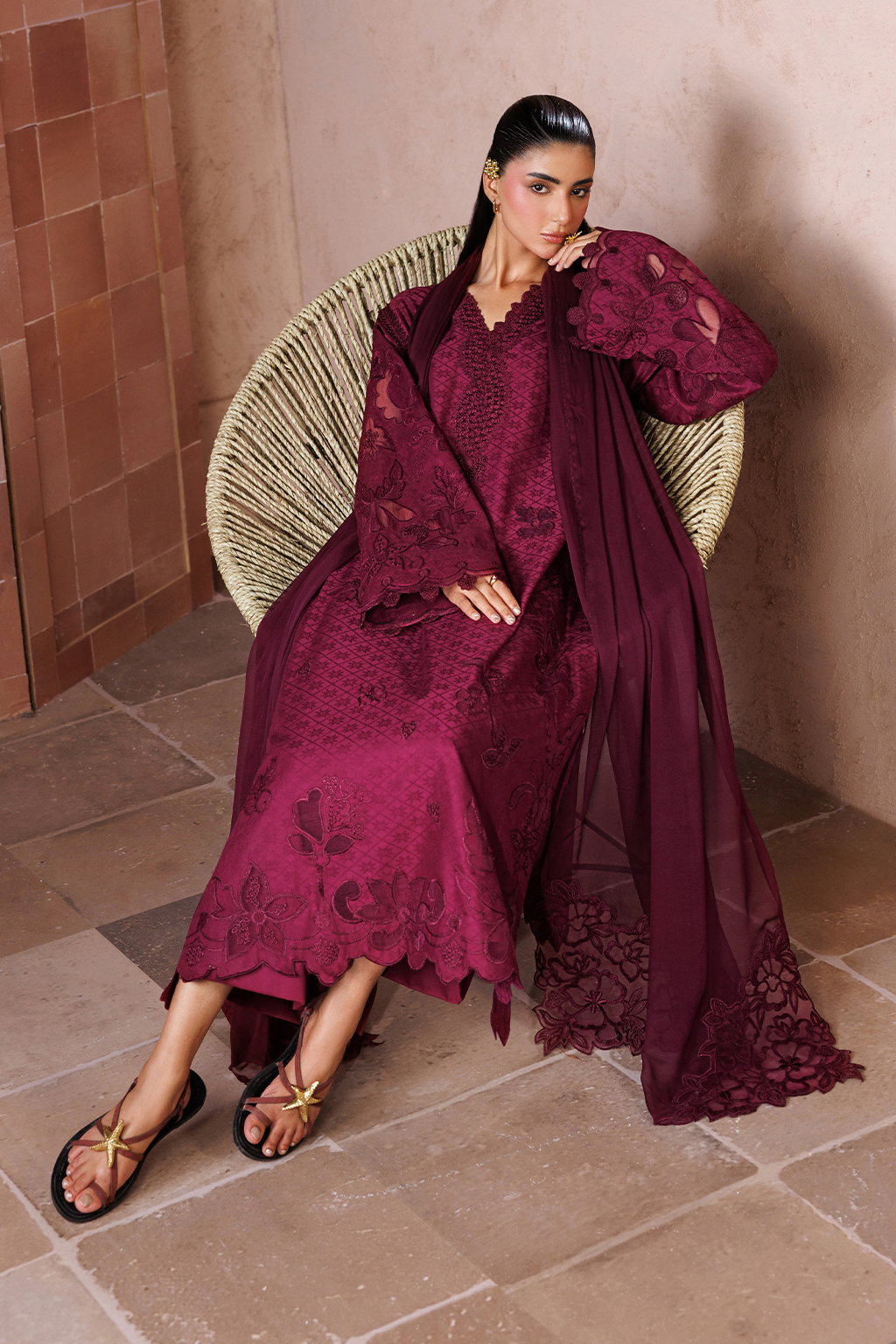 Iznik - Ue-702 Embroidered Lawn