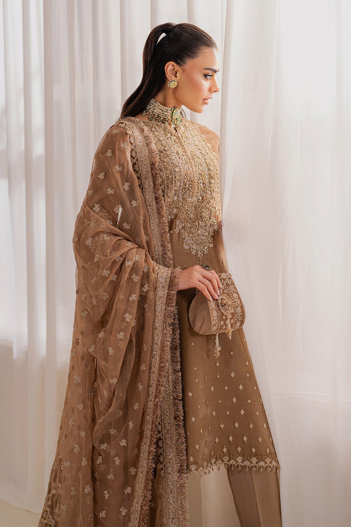 Baroque - Embroidered Velvet UF-754
