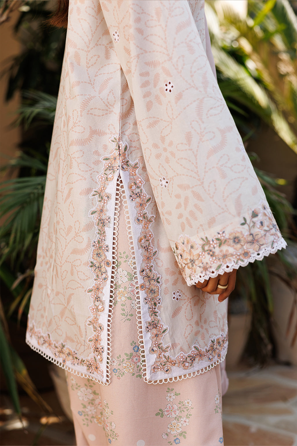 Iznik - Ue-670 Printed Lawn