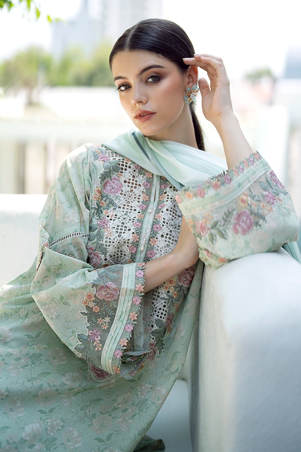 Baroque - Embroidered PRinted Lawn SF-550