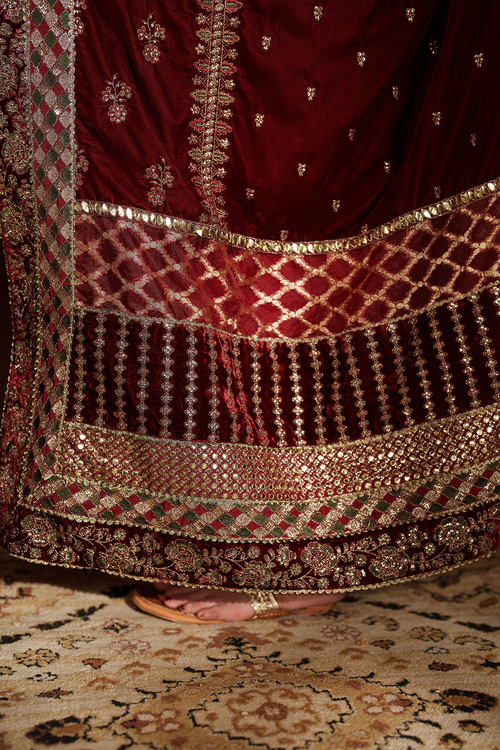 Iznik - Iv-56 Embroidered Velvet