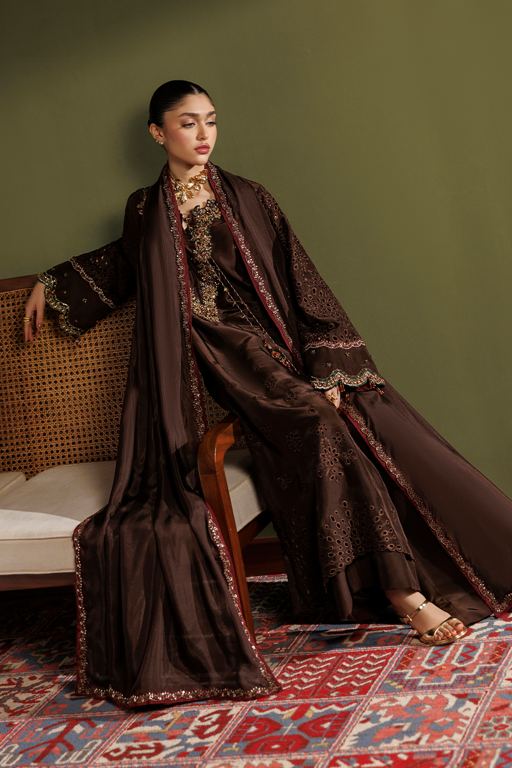 Iznik - Ue-721 Embroidered Ramen Silk