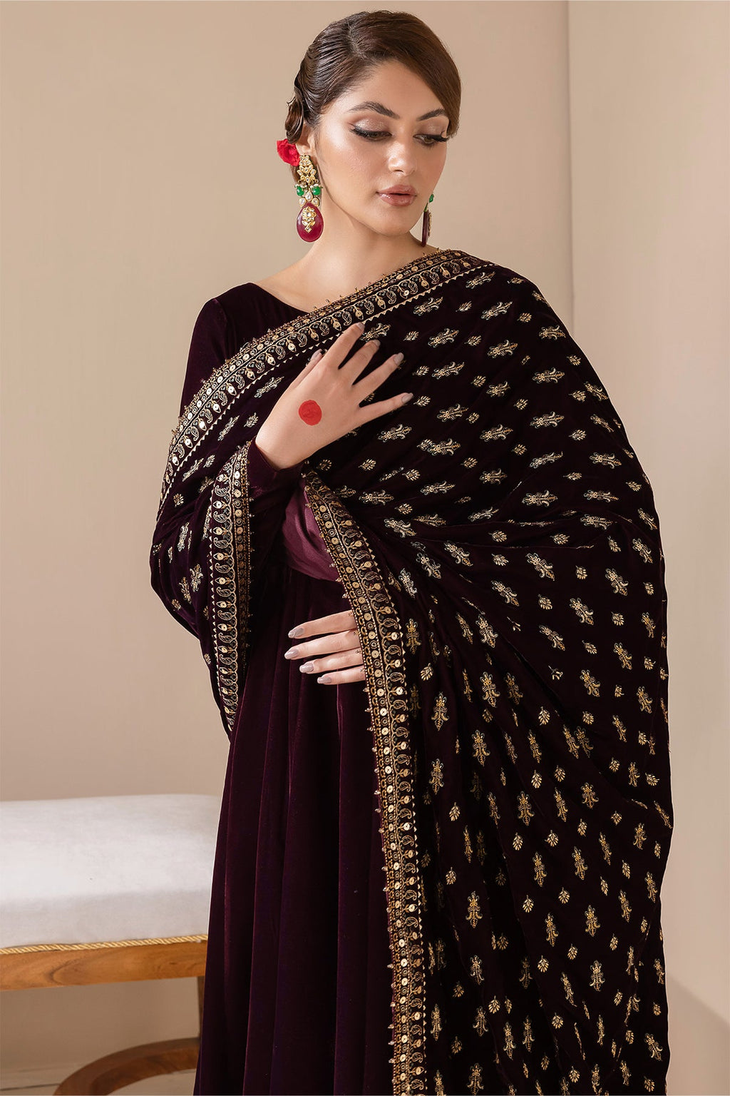 Baroque - Embroidered Velvet Shawl Vs-42