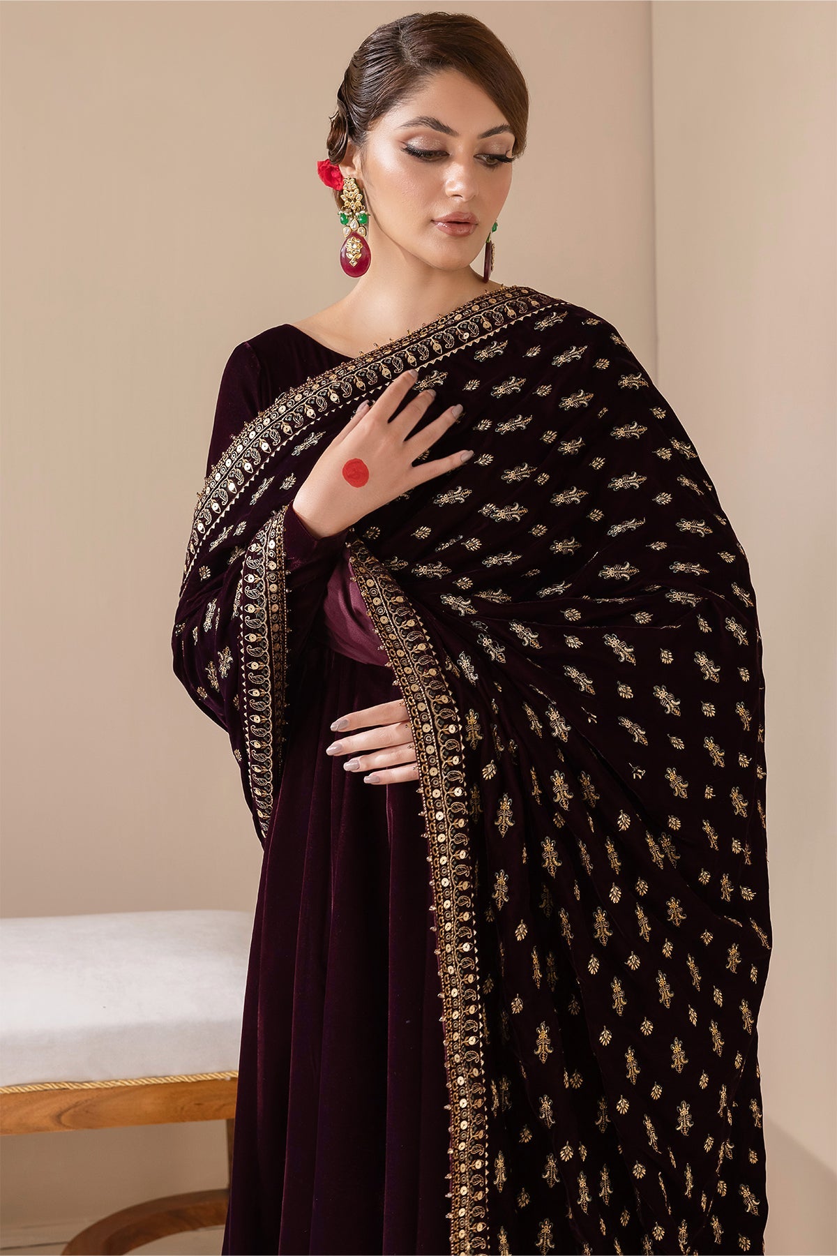 Baroque - Embroidered Velvet Shawl Vs-42