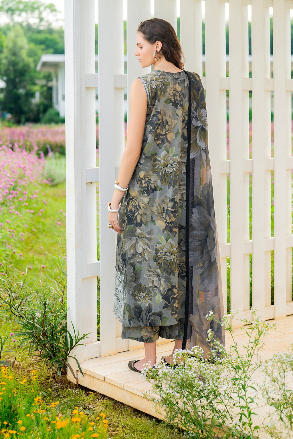 Baroque - Embroidered Lawn UF-4218