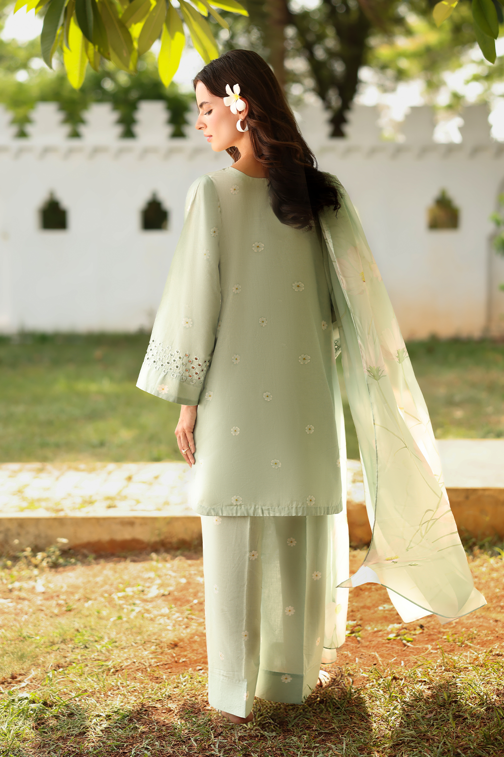 Iznik - Ue-530 Exclusive Lawn