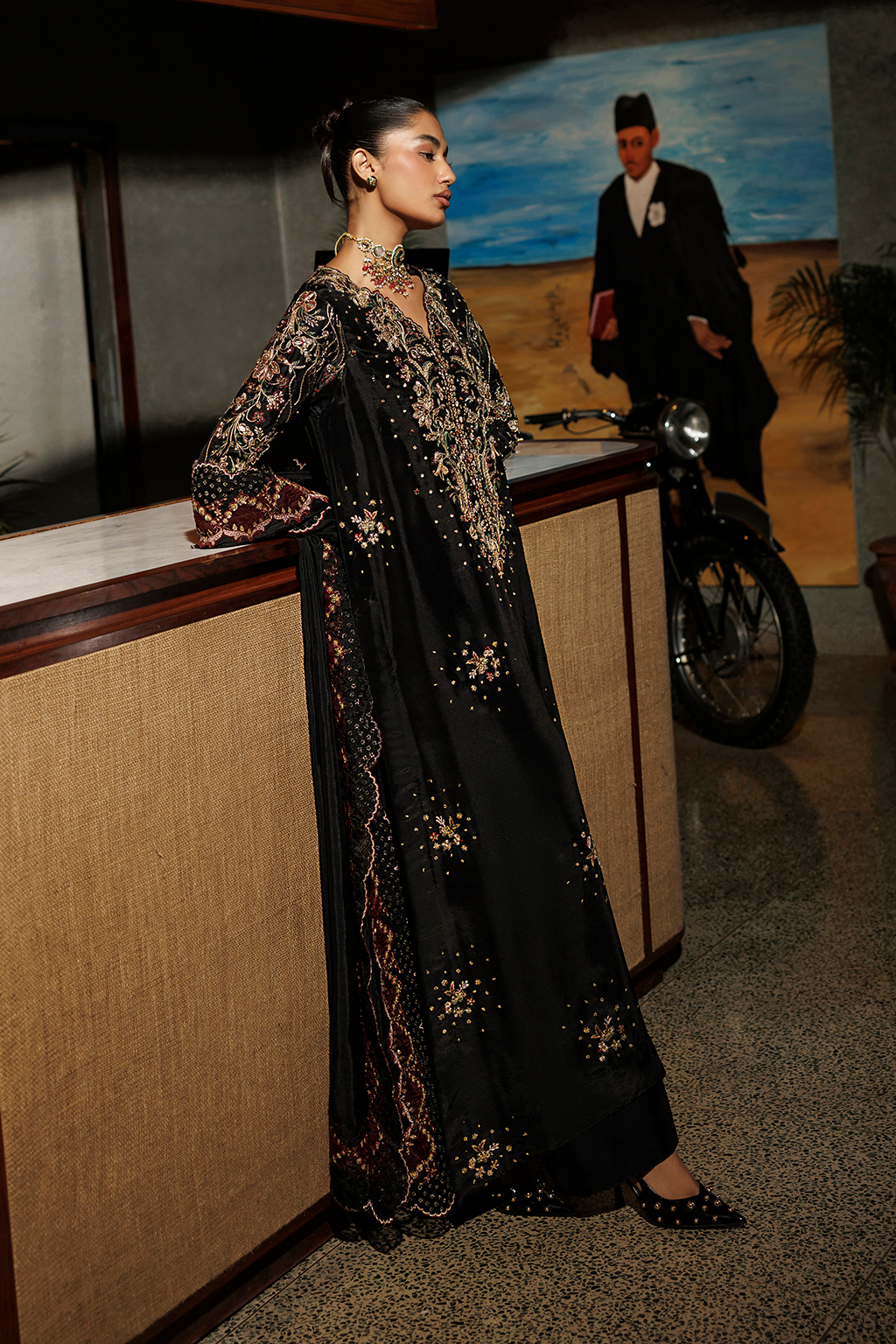 Iznik - Ue-716 Embroidered Ramen Silk