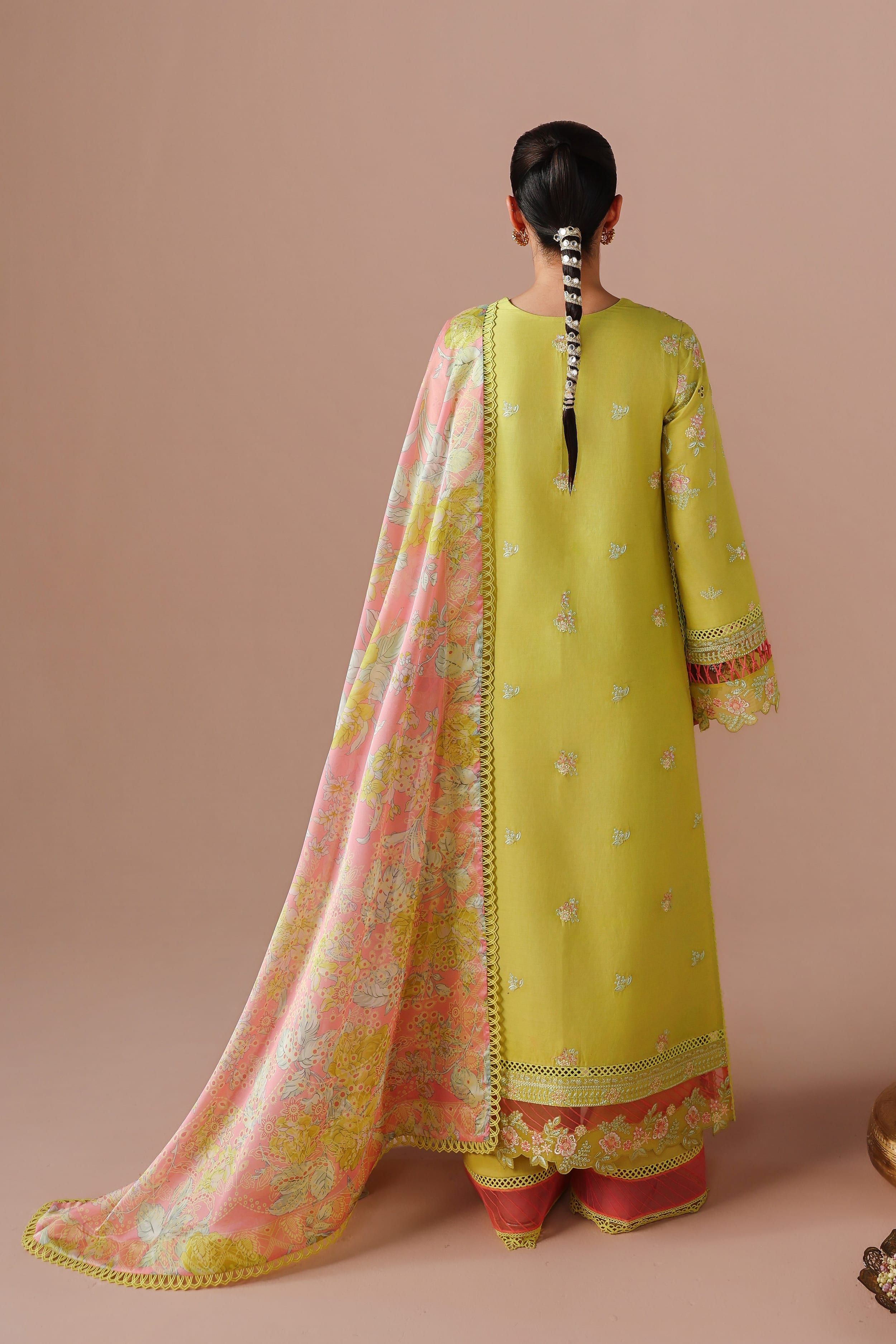 Akbar Aslam - Zarmina
