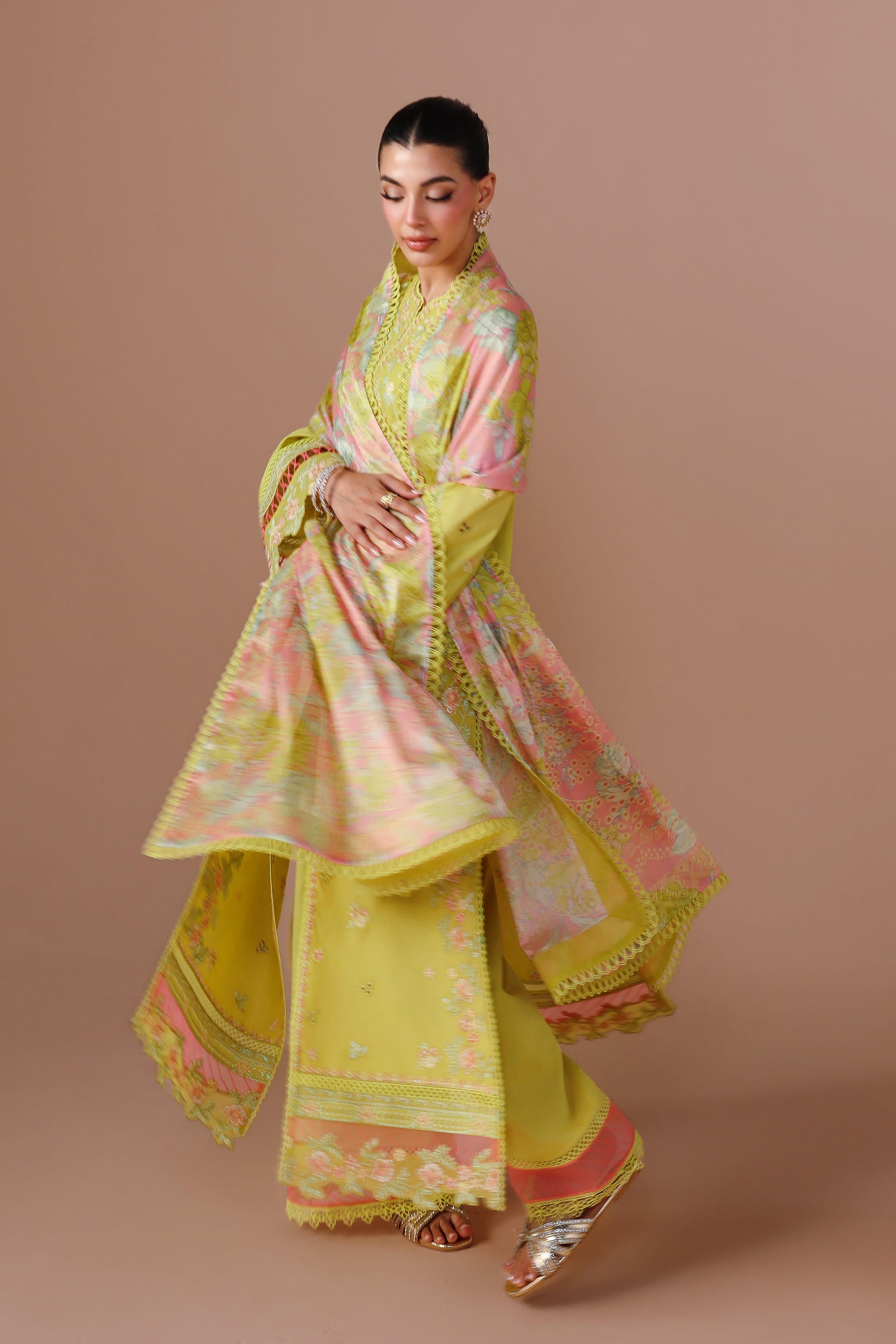 Akbar Aslam - Zarmina