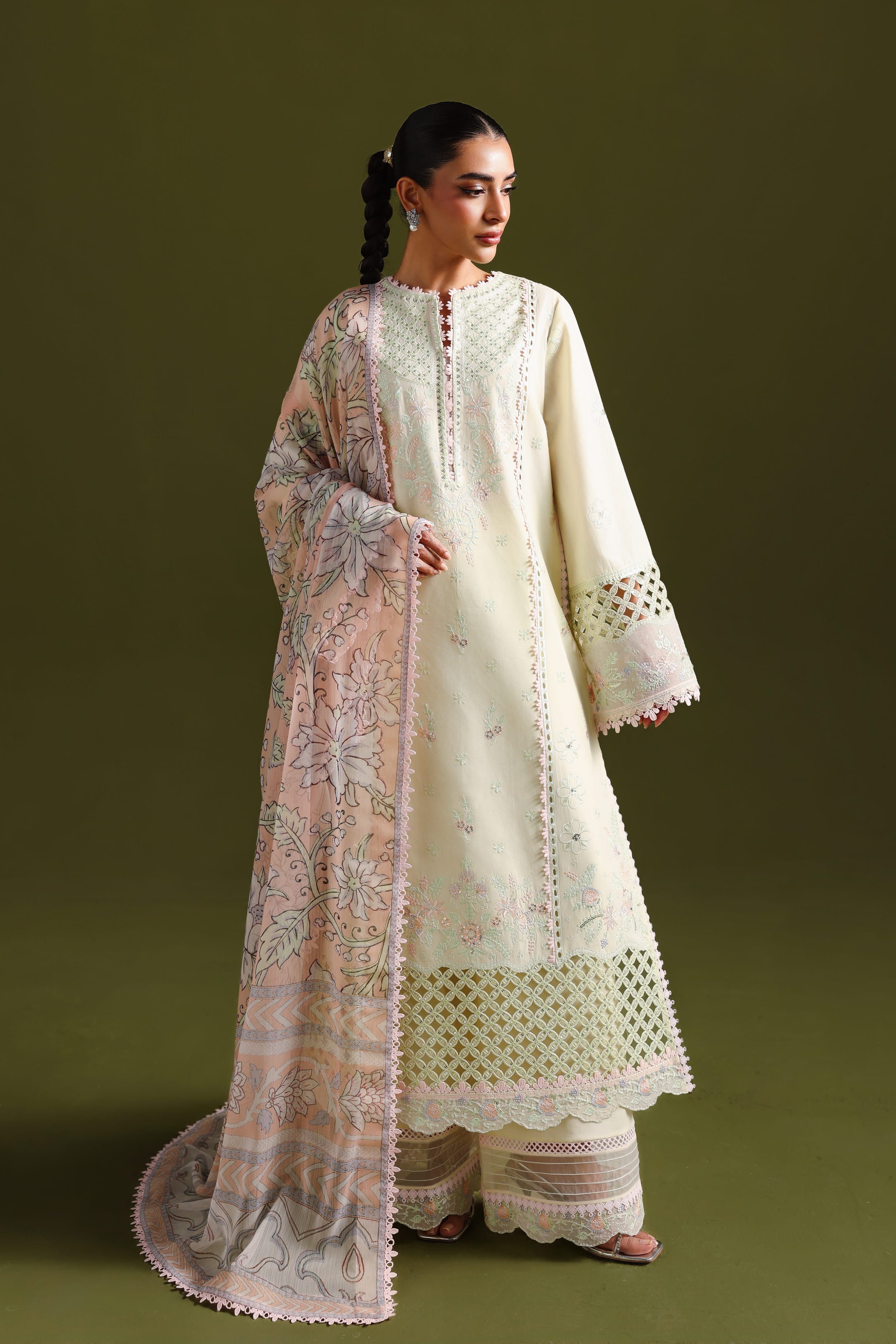 Akbar Aslam - Nayara