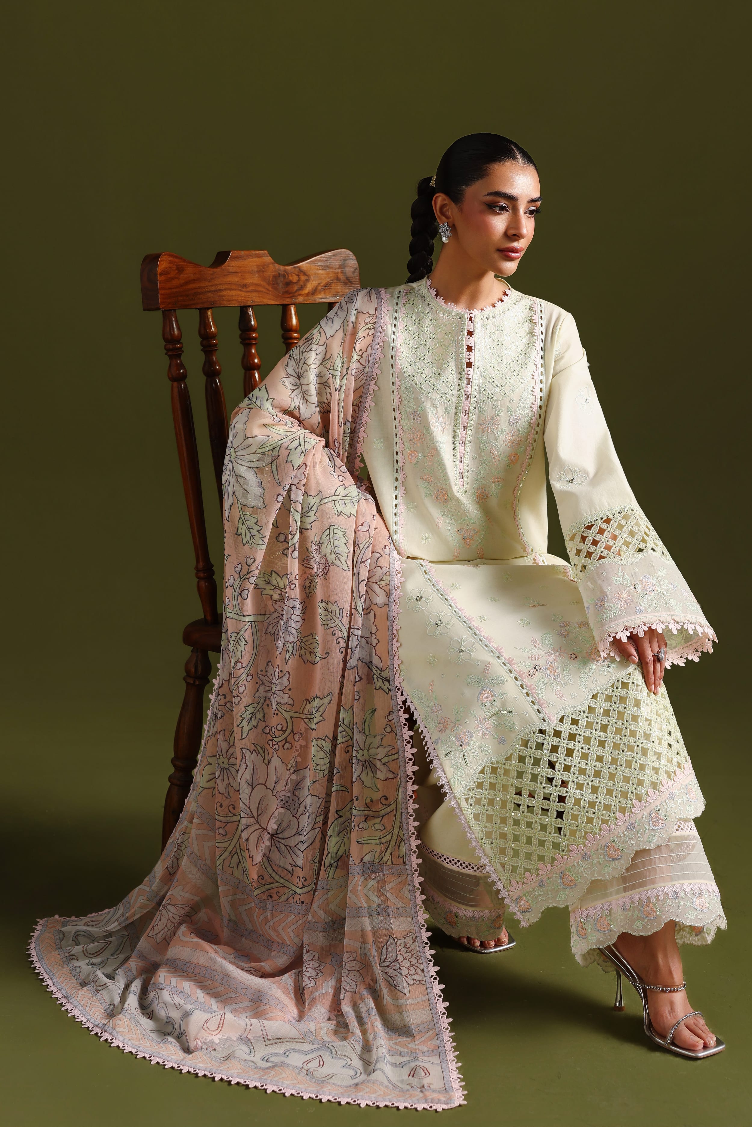 Akbar Aslam - Nayara