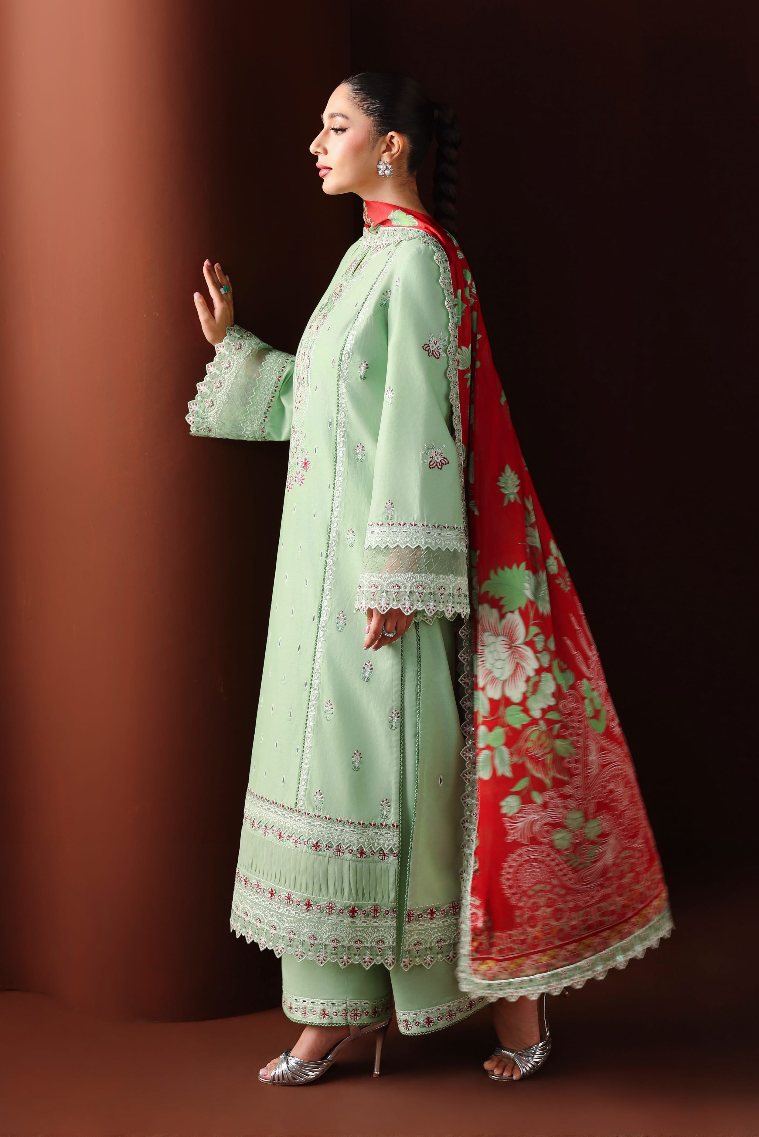 Akbar Aslam - Almira