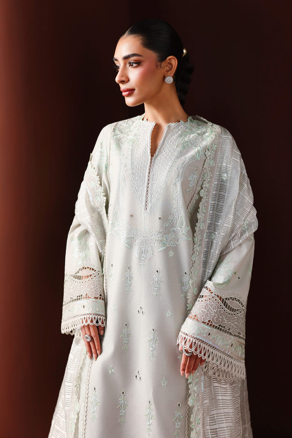 Akbar Aslam - Rumana