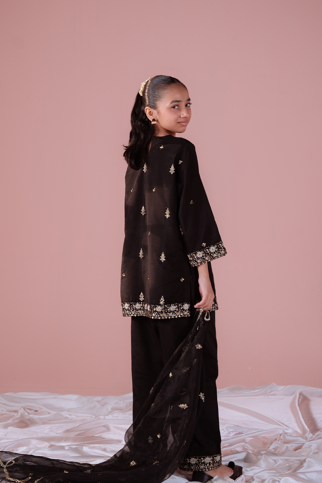 Emaan Adeel - Safa