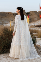 Emaan Adeel - Sunkissed