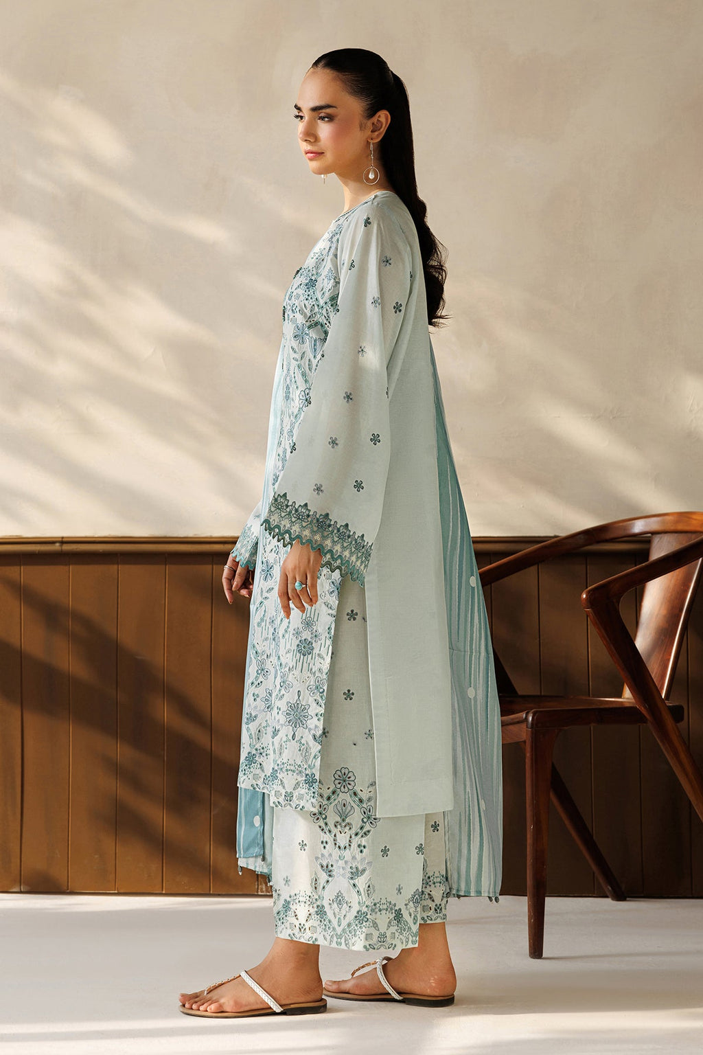 Baroque - Embroidered Lawn UF-4503