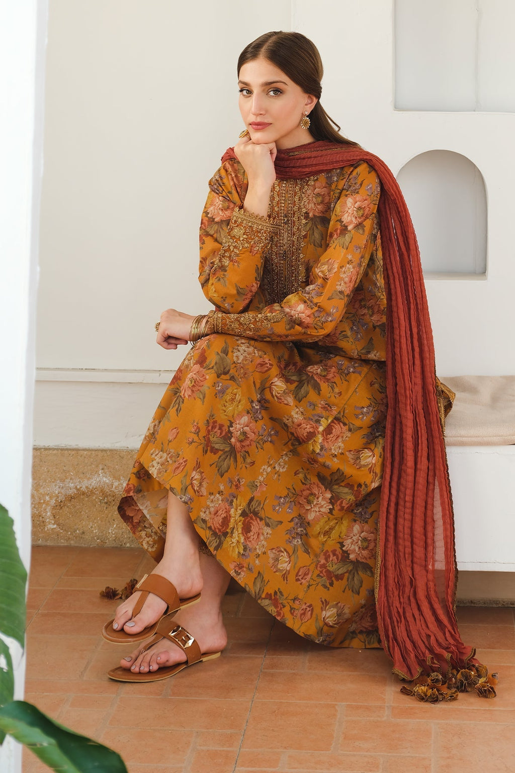 Baroque - Embroidered PRinted Lawn SF-653