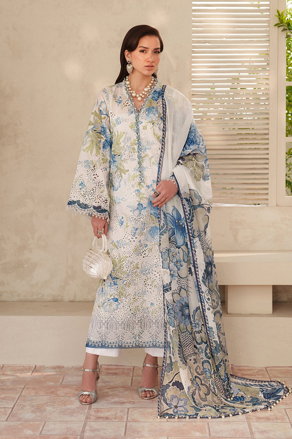 Baroque - Embroidered Lawn UF-4401