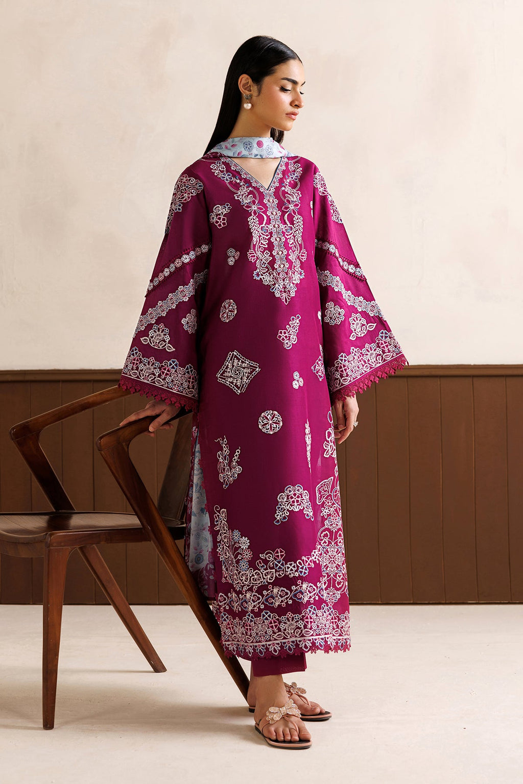 Baroque - Embroidered Lawn UF-4474
