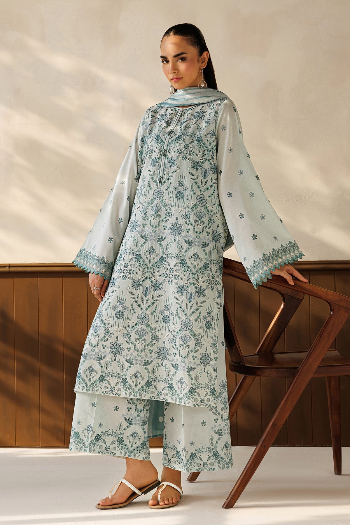 Baroque - Embroidered Lawn UF-4503
