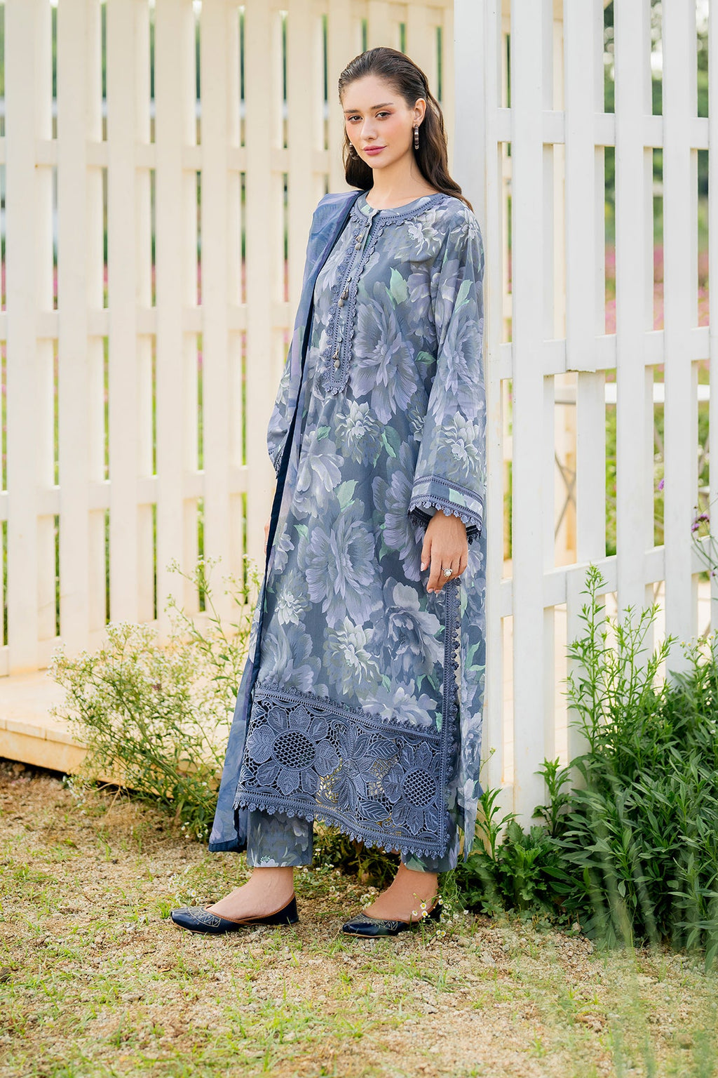 Baroque - Embroidered Lawn UF-4219