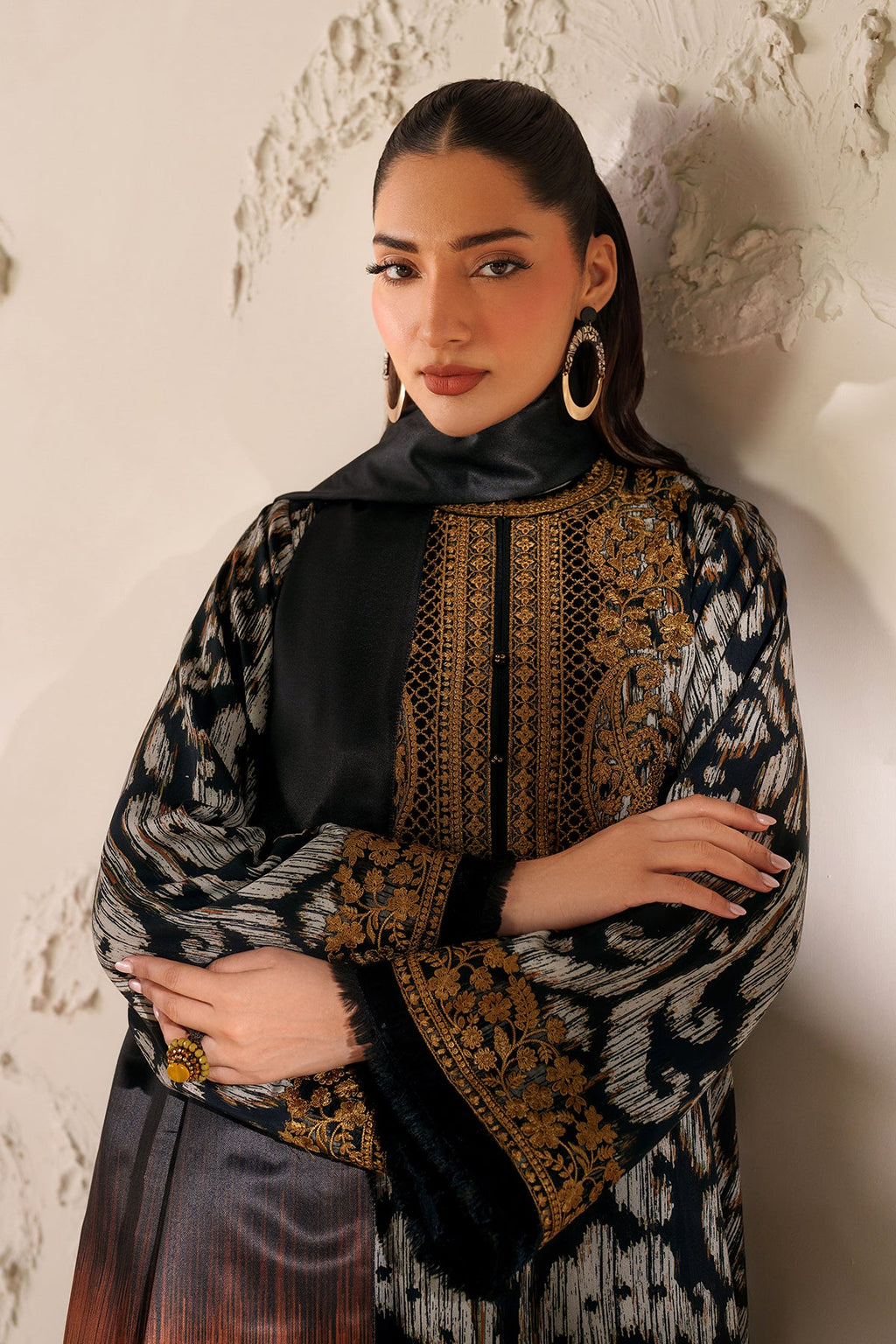 Baroque - Embroidered Viscose Silk UF-4289