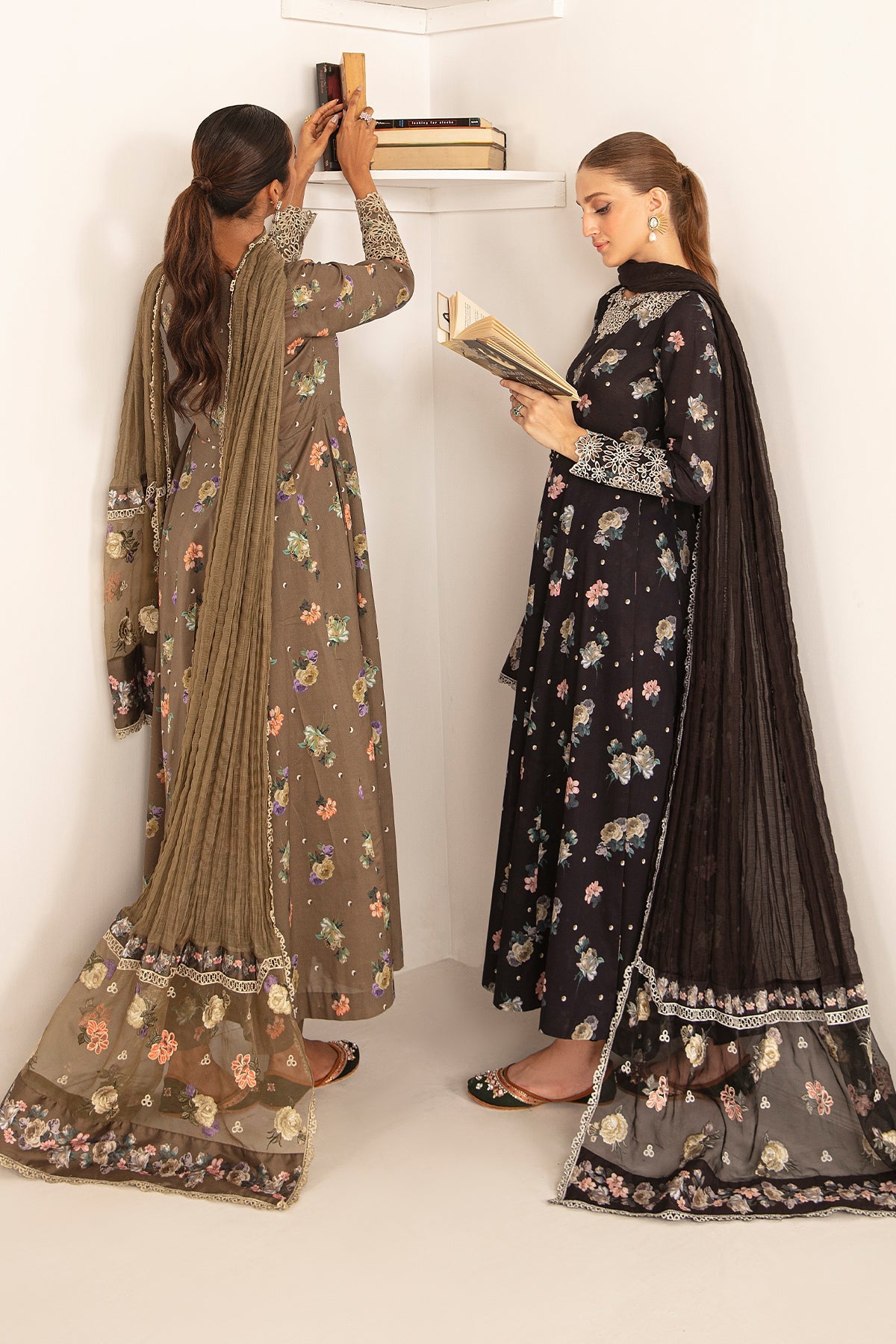 Baroque - Embroidered Lawn UF-406