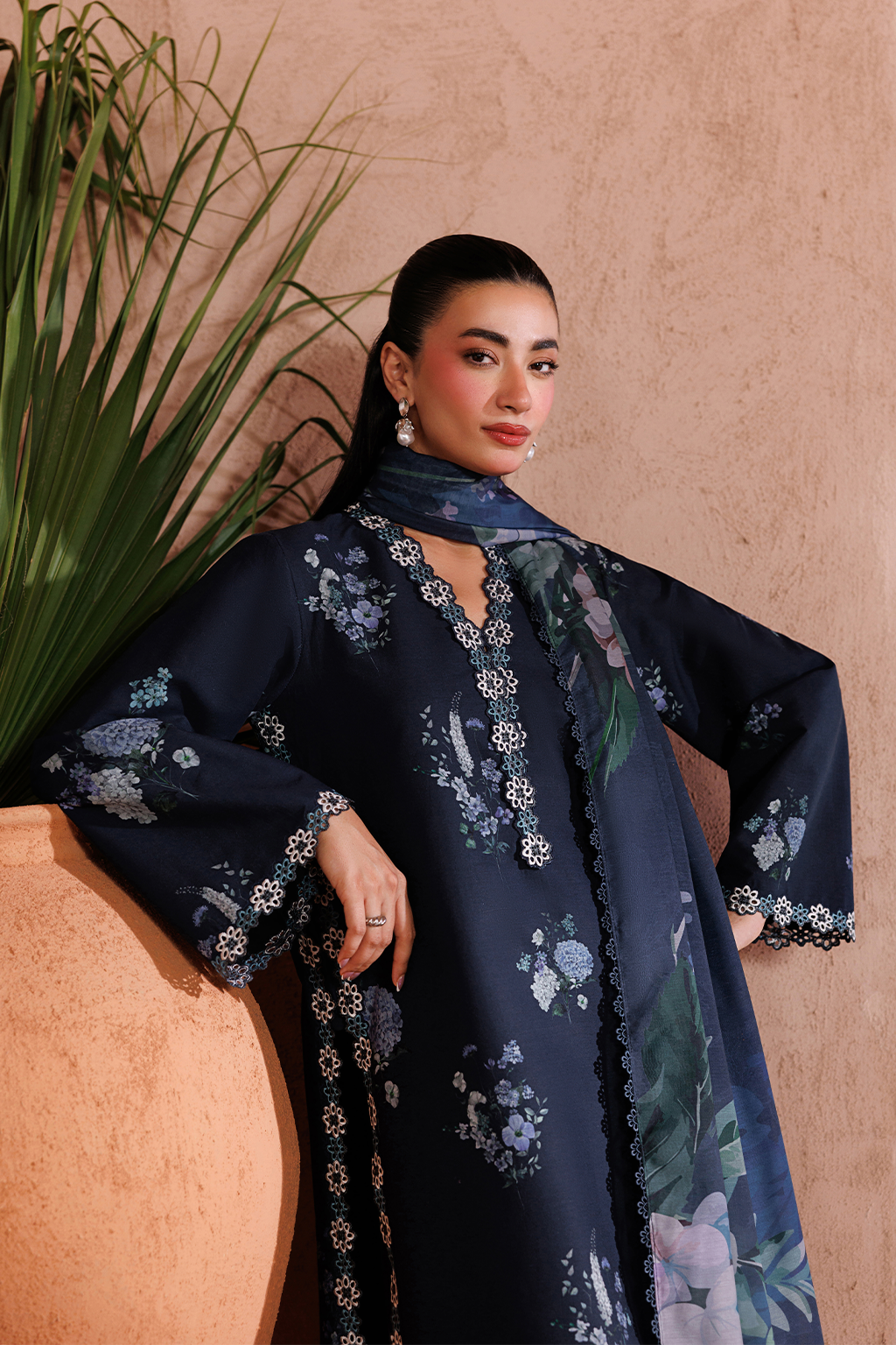 Iznik - Ue-713 Printed Lawn