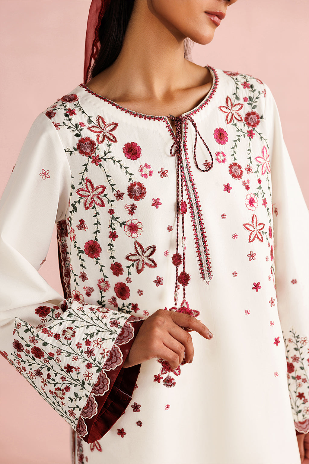 Iznik - Ip-355 Embroidered Lawn